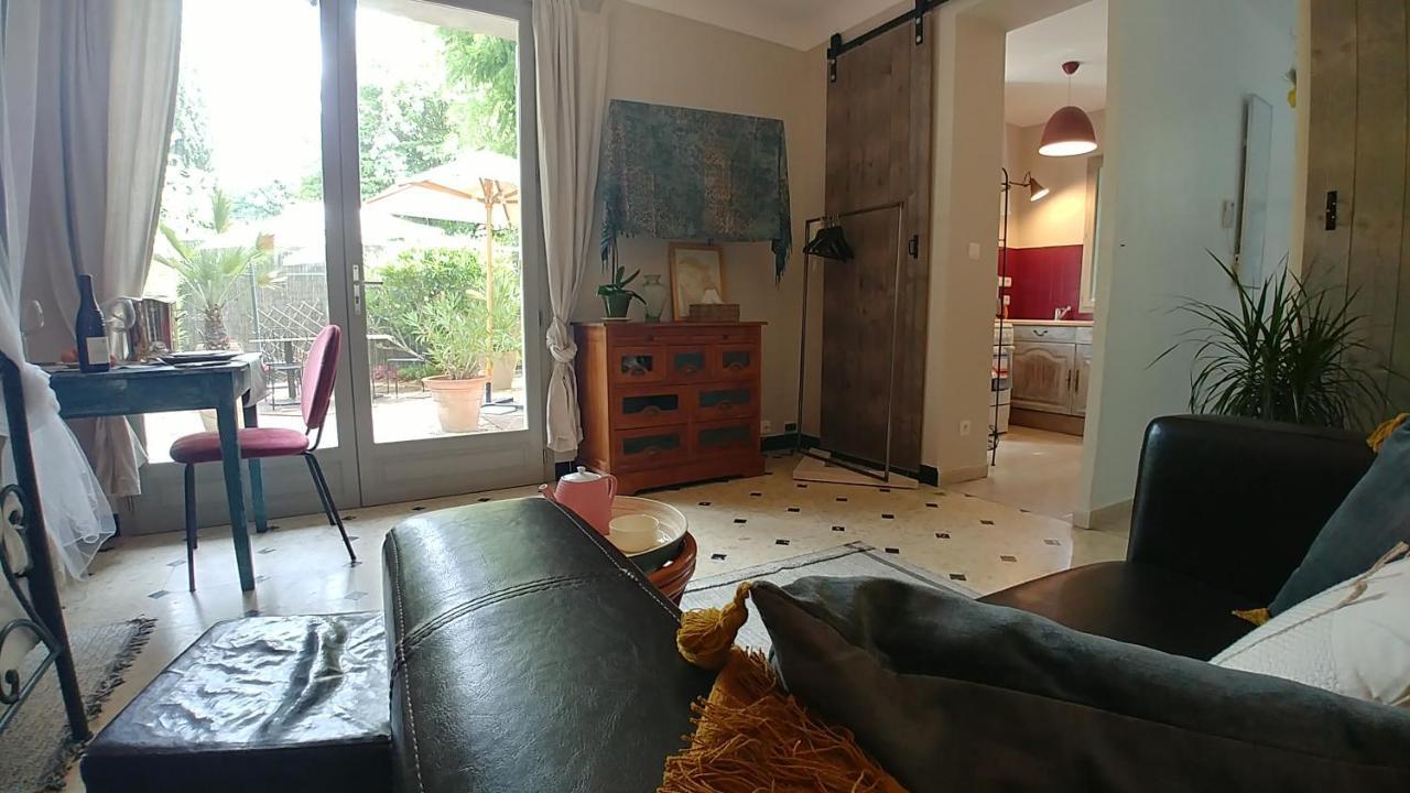 Charmant Studio A Nyons. Bagian luar foto